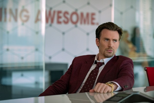 Chris Evans portrays the ambitious Pete Brenner in "Pain Hustlers." (Courtesy of Netflix)